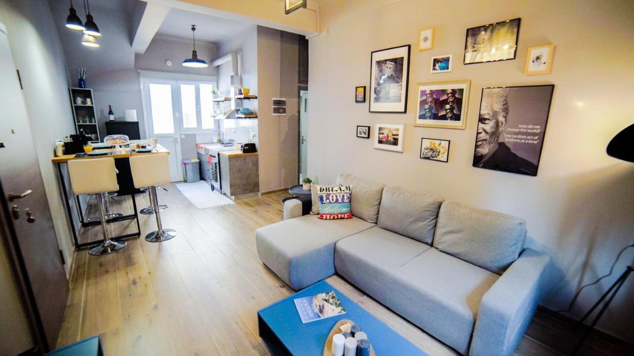 D16 Athens Apartment - 5' Mins To Petralona Metro Esterno foto